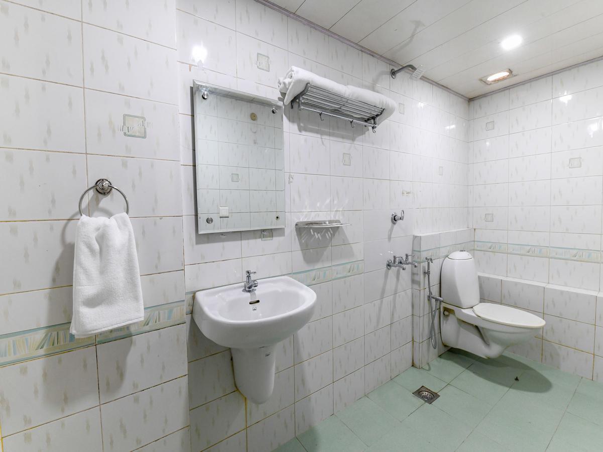 Oyo 11309 Hotel Green Land Residency Kochi Ngoại thất bức ảnh