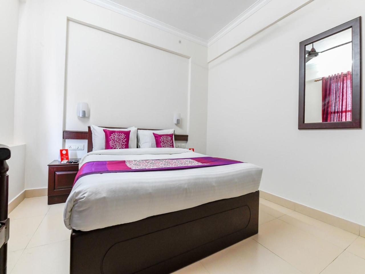 Oyo 11309 Hotel Green Land Residency Kochi Ngoại thất bức ảnh